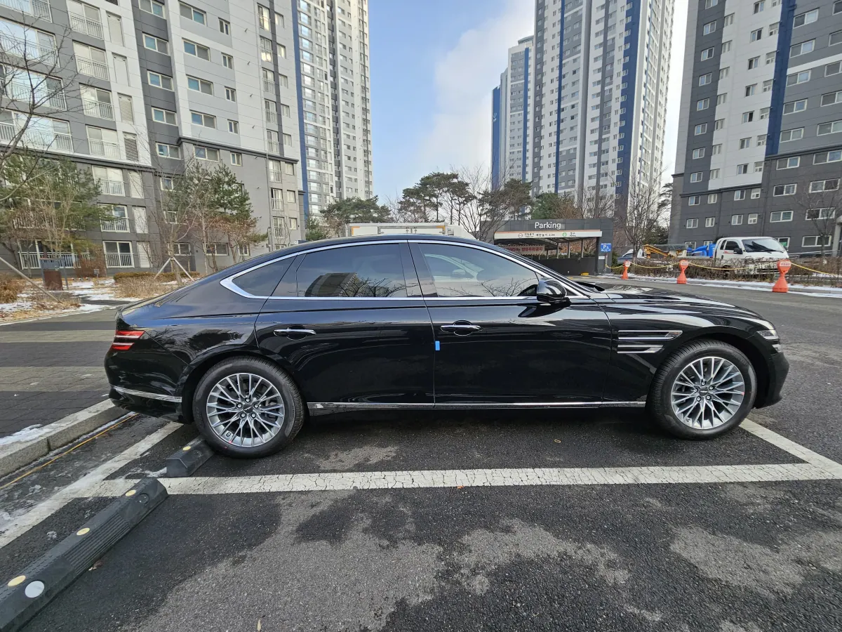 제네시스 G80 세단 상세 정보